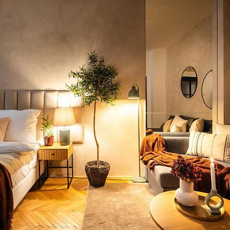 2Br 1,5Bath Chic City Suite Near Wenceslas Square 布拉格 外观 照片